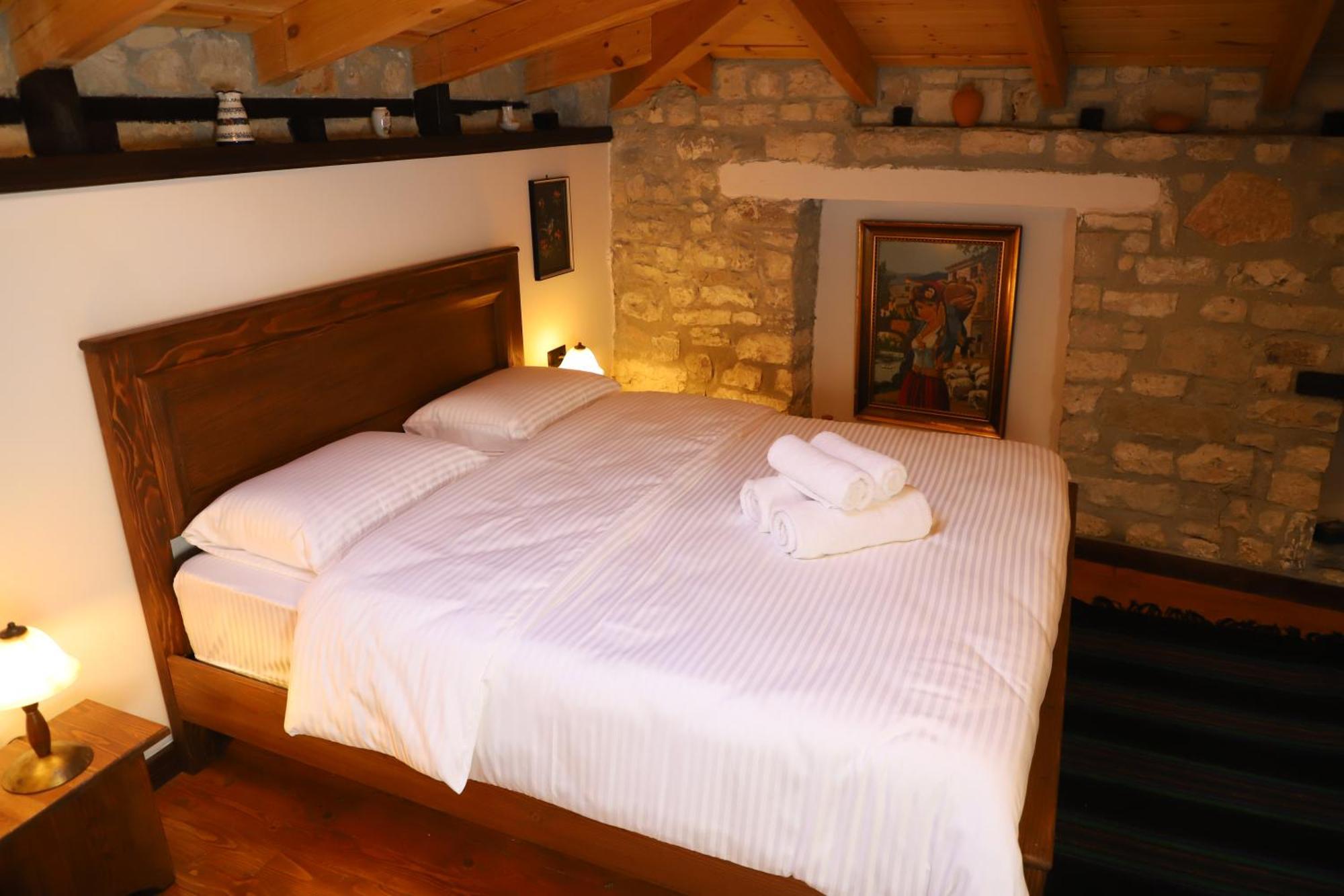 Vila Art Berat Castle Εξωτερικό φωτογραφία
