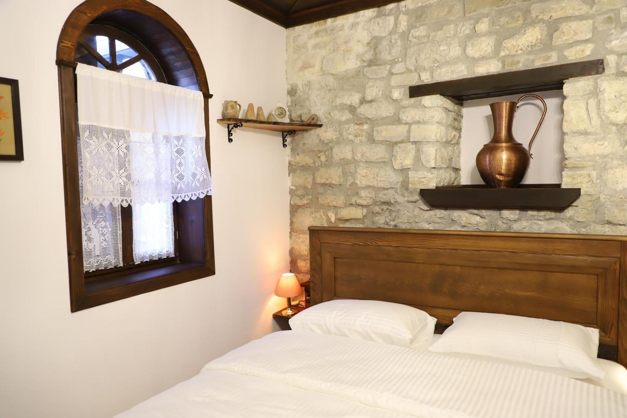 Vila Art Berat Castle Εξωτερικό φωτογραφία